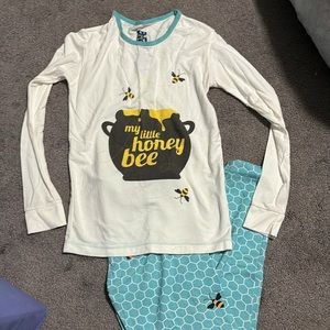 NWOT Kickee Pants Honey Bee pajamas